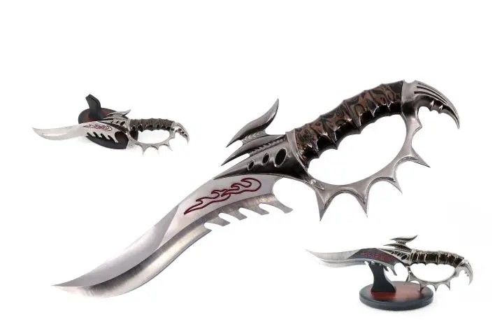 Se-7225 (15.5" Snake Eye Fantasy Dagger W/ Display Stand)