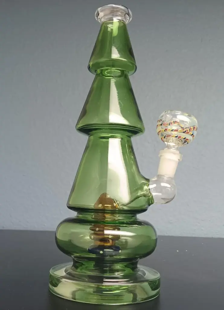 Gl15 (Green Christmas Tree Pipe)